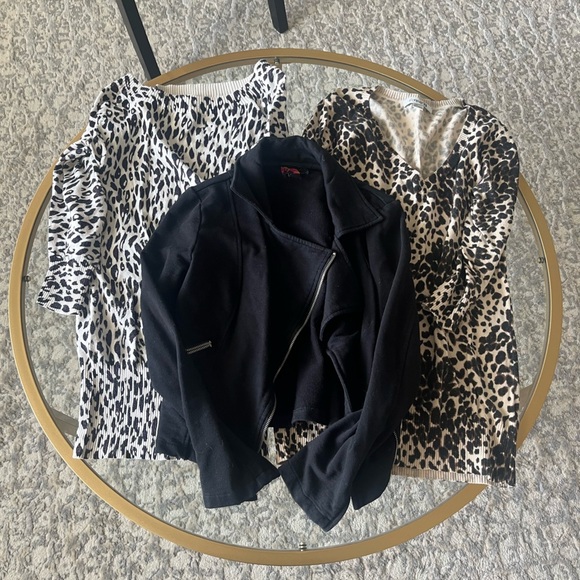 Forever 21 Black and Brown Sweatshirt with Asymmetrical Front - Picture 1 of 11